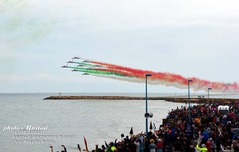 frecce tricolori donnalucata - foto Rosalba Nifosì per I Love Scicli