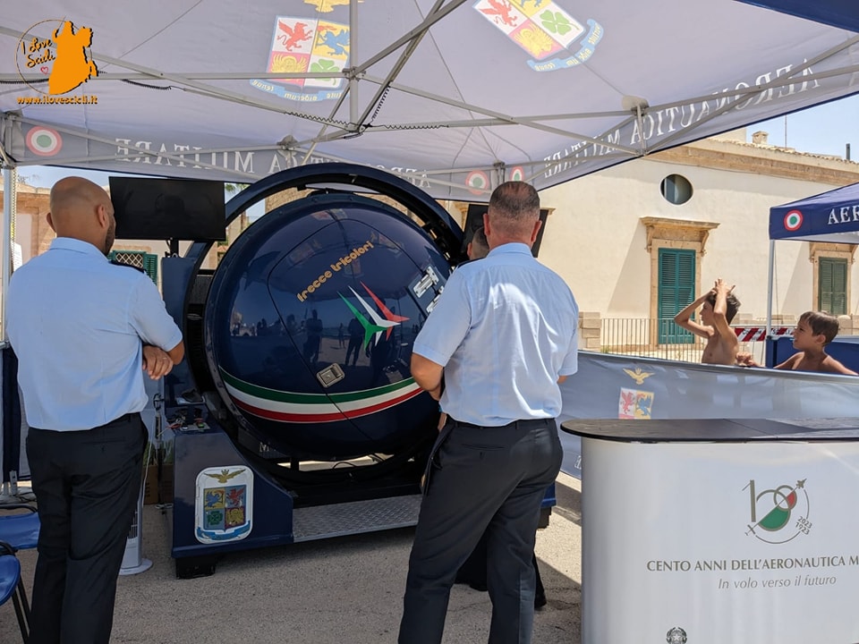 Frecce Tricolori Donnalucata e Scicli. Programma e Mappa servizi e