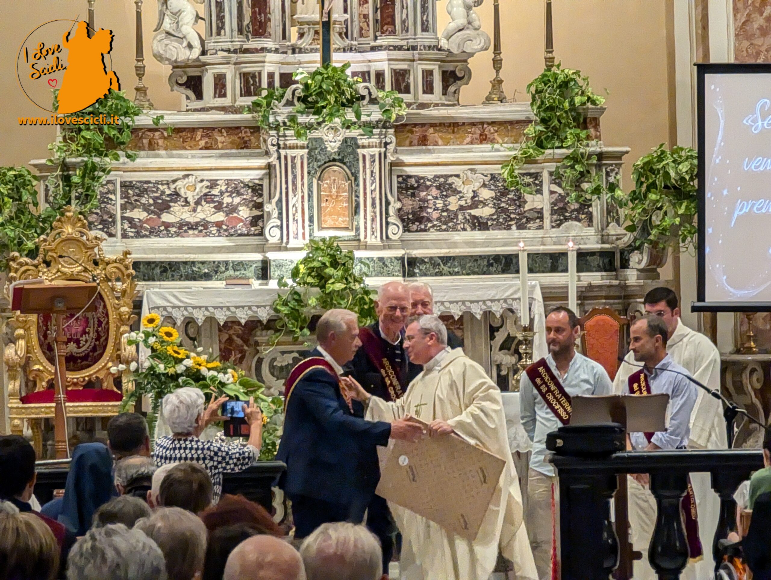 Padre Giovanni. Guglielmo Ugo arciconfraternita SS. Crocifisso - Scicli